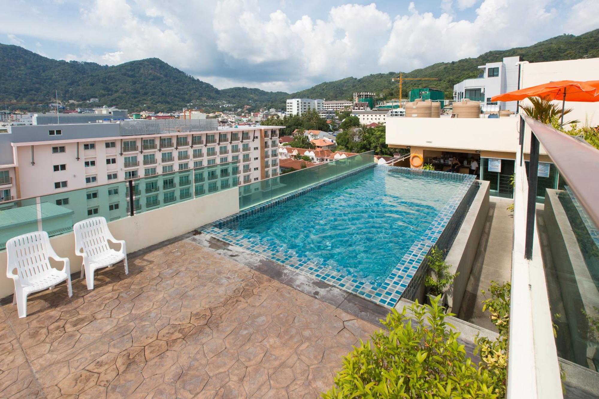 Patong Hemingways Silk Hotel מראה חיצוני תמונה